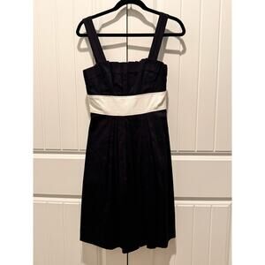 Vera‎ Wang Lavender Label dress, Size 4 NWT
